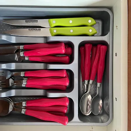 Manuel 1 Nea Kallikrateia