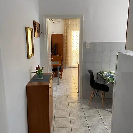 Manuel 1 * Nea Kallikrateia