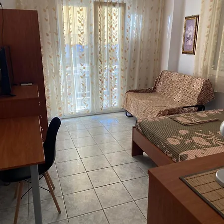 Manuel 1 Nea Kallikrateia