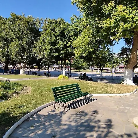 Manuel 1 Nea Kallikrateia