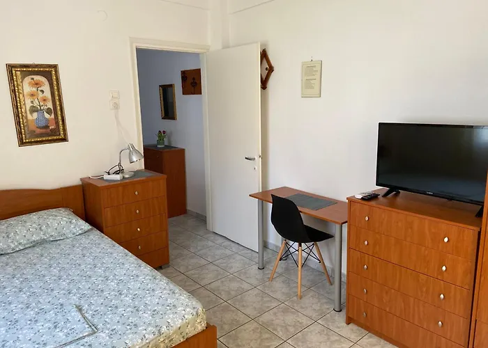 Manuel 1 * Nea Kallikrateia