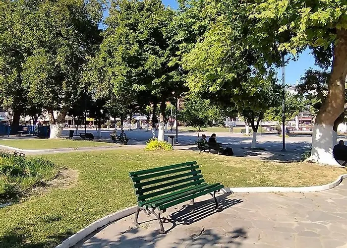 Manuel 1 Nea Kallikrateia